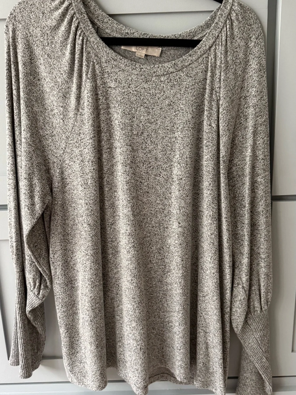 LOFT Gray Speckled Gathered-Neck Long Sleeve Top